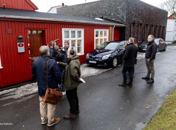 Málið um umval hevur tikið eina nýggja vend - Fíggjarmálaráðið vil hava tað inn fyri Eystara Landsrætt. Tað er tó ikki vist, um loyvi fæst til tað (Mynd: Sverri Egholm)