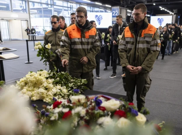 Minningarhald í Sveis  í gjár (Mynd: EPA)