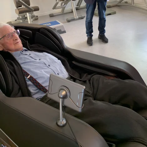 Bøtir um lívsgóðskuna hjá bæði teimum eldru og hjá starvsfólkunum