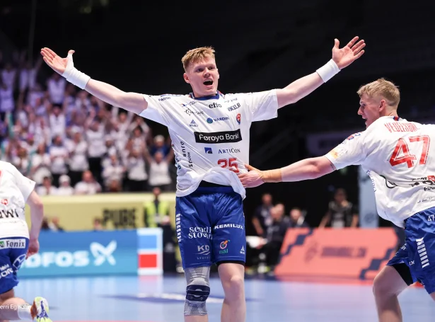 Vilhelm Poulsen skoraði útjavnandi málið móti Sveis fríggjakvøldið (Mynd: Sverri Egholm)