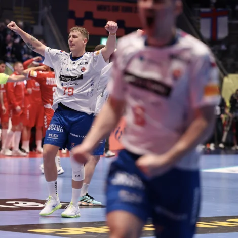 Allir mans eru tøkir til dystin ímóti Montenegro