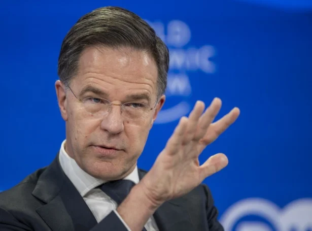 Mark Rutte, Nato-aðalskrivari í Davos í gjár (Mynd: EPA)