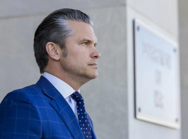 Álopið varð framt eftir boðum frá amerikanska verjumálaráðharranum, Pete Hegseth (Mynd: EPA)