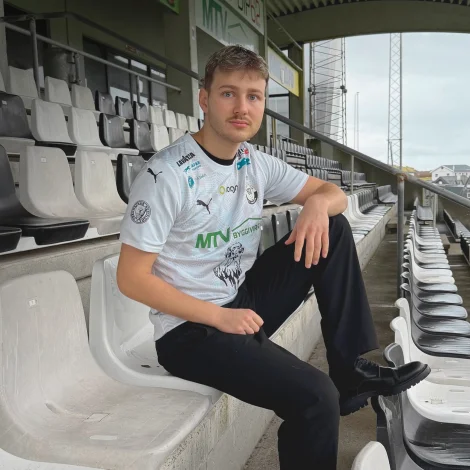 Leivur Fossdal Guttesen hevur fyri tað mesta verið í norðara húsinum í Gundadali, men næstu tvey árini hevur vinstrabeinti spælarin sáttmála við B36 (Mynd: B36)