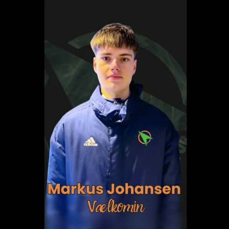 Markus Johansen skrivað undir fyrsta sáttmálan