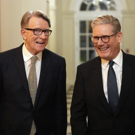 Forsætisráðharrin sýtir fyri at leggja frá sær