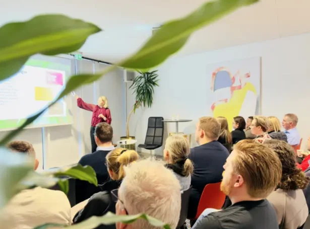 Kom í gongd við CO₂-roknskapi og fá betri yvirlit yvir útlátið hjá tíni fyritøku skrivar Vinnuhúsið