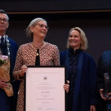 Stýrislimur á Setrinum útnevnd sum heiðursdoktari við UiT