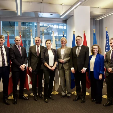 Landsstýriskvinnan á NATO-fundum um trygdina í Arktis og Norðuratlantshavi