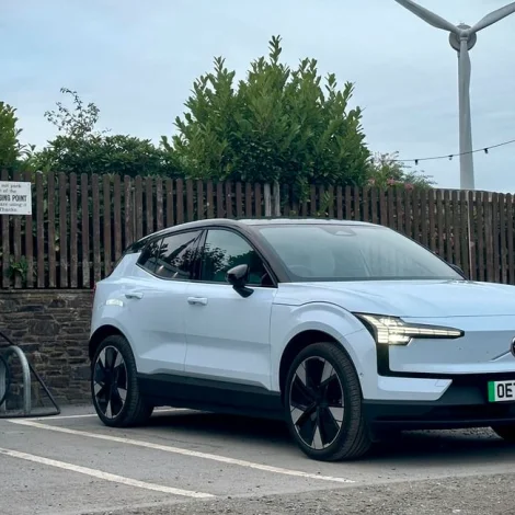 Afturkalla 40.000 el-Volvobilar