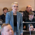 – Eri fyri at binda landið saman - men tað skal gerast við skili