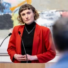 Ingilín D. Strøm tekur ein steðg