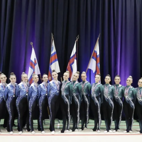 Kvinnur (Myndir: Álvur Haraldsen)