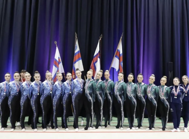 Kvinnur (Myndir: Álvur Haraldsen)