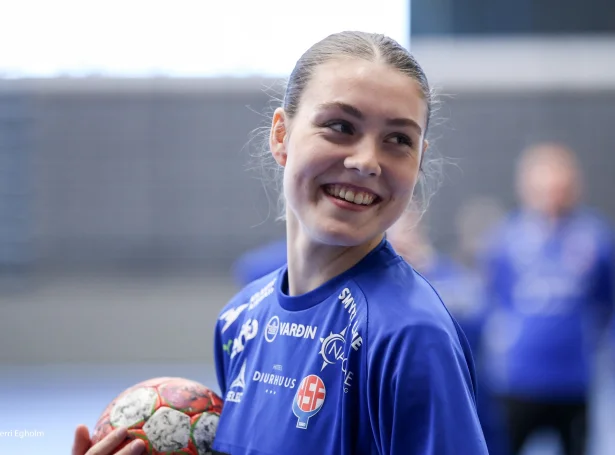 Maria Pálsdóttir Nólsoy hevur verið álopsprofilur hjá Horsens og føroyska landsliðið (Mynd: Sverri Egholm)