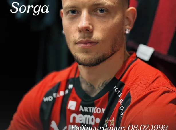 Sorga hevur millum annað spælt nakrar dystir í MLS (USA) og Allsvenskan (Svøríki) og seinast í Teilandi, men mest í bestu deildini i heimlandinum