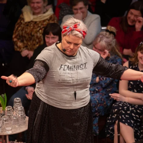 Kvinnudagur í Fuglafirði: Heimur, hvussu livir tú?