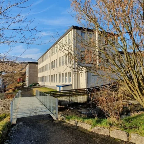 Skúlin í Vestmanna skal umvælast