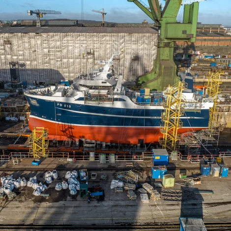 Myndir: Lerkur klárur at sjósetast