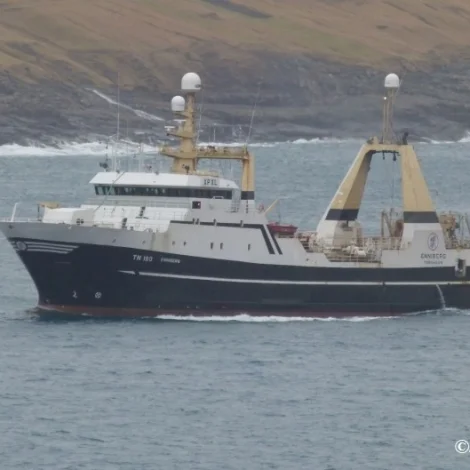 Enniberg siglir heim