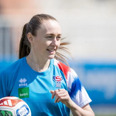 Eftir eitt gott 2025 í Nations League, eru Ásla Johannesen og hinar til reiðar til undankapping (Mynd: Jóhanna Thomsen/FSF)