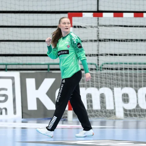 Annika Fríðheim Petersen kom inn í føroyska málið og gjørdi stóran mun (Mynd: Sverri Egholm)