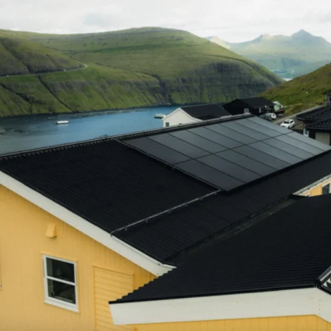 Varpa ljós á sólorku í Føroyum