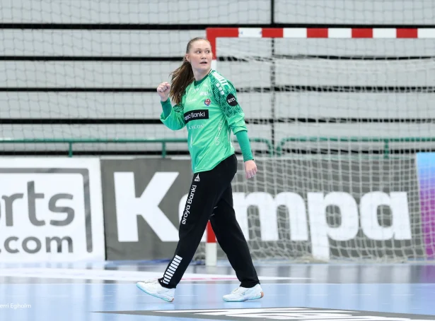 Annika Fríðheim Petersen kom inn í føroyska málið og gjørdi stóran mun (Mynd: Sverri Egholm)