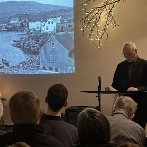 Heini hevur fyrilestur í meinigheitshúsinum