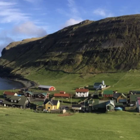 Tríggir kirkjutænarar heiðraðir í Dals kirkju sunnudagin