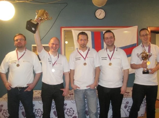 Klaksvíkar Talvfelag hevur vunnið FM-heitið 2010.  F.v.: Heini Olsen, Finnbjørn Vang, Eyðun Nolsøe, Terji Petersen og Esben Lund. Hetta er seinasti FM-sigurin hjá klaksvíkingum. Síðani 2010 hava bara tvey feløg vunnið FM - Sandavágs Talvfelag og Havnar Telvingarfelag