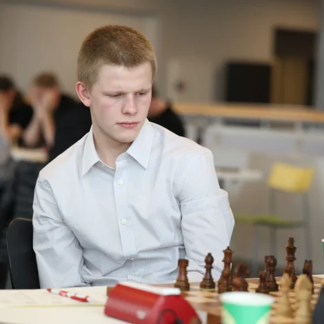 Myndir: Seinasta umfar í talvi er í gongd á Giljanesi