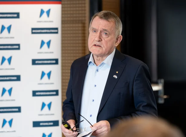 Jenis av Rana og Miðflokkurin standa til at fáa tríggjar tingsessir í Lóður-veljarakanning (Mynd: Sverri Egholm)