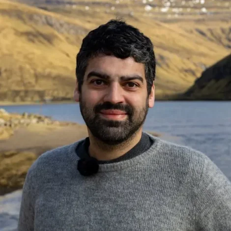 Johann J. Petersen heiðraður fyri sermerkta undirvísing í náttúruvísindaligu lærugreinunum