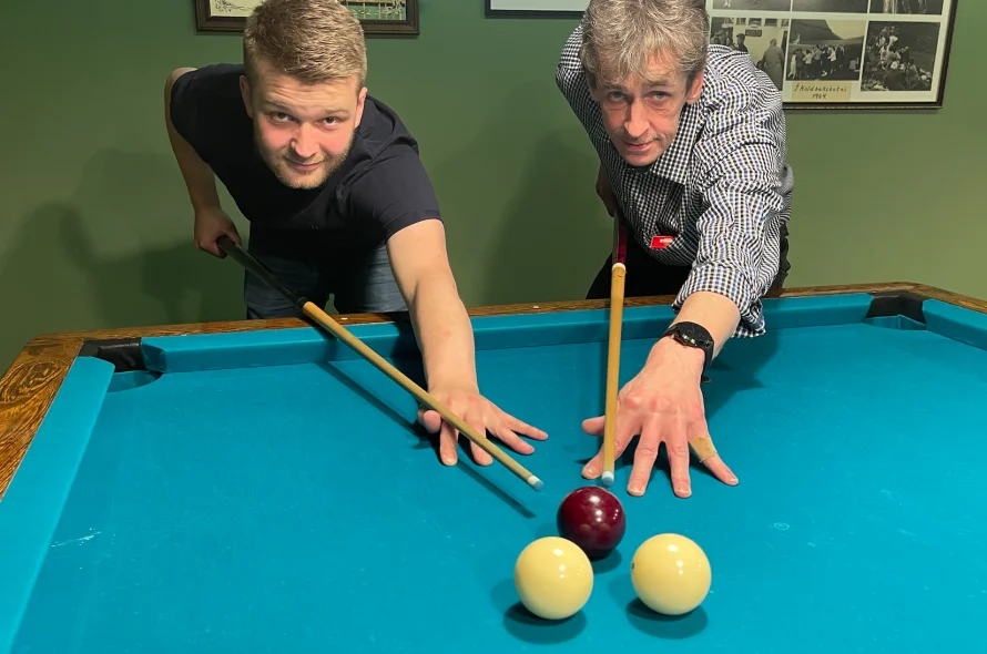 Max Rasmussen Roysni.fo | Billard FM: Tvøroyri hálar inn á Klaksvíkina