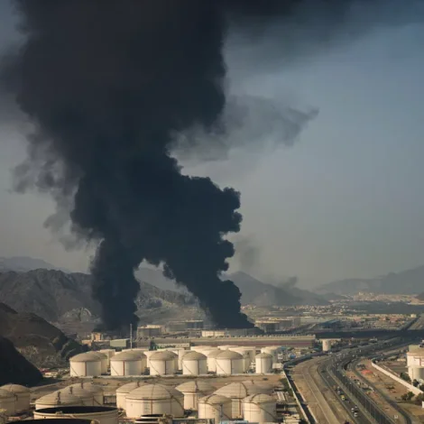 Trump útsetir bumbuhóttan móti Iran í fimm dagar