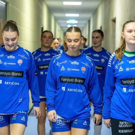 Kvinnulandsliðið úttikið