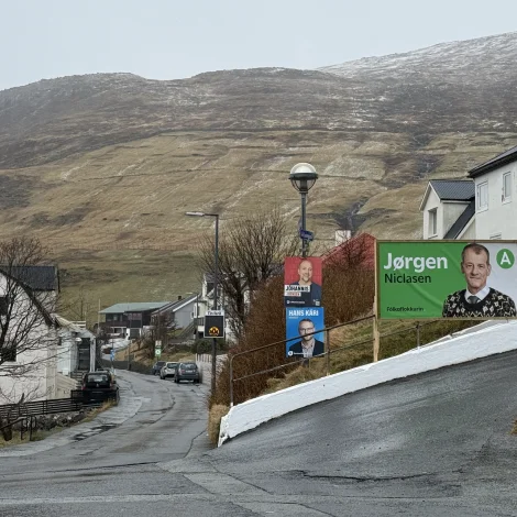 24 fleiri hava valt í Sørvági kl: 16