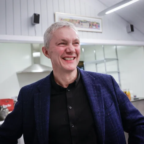 Sjúrður sprongdi úrslitatalvuna – yvir 10.000 atkvøður