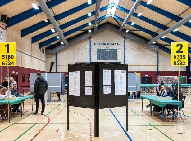Hoyvík er stórt nýtt valstað til løgtingsval. Yvir 3.200 fólk hava valrætt her (Mynd: Jens Kr. Vang)