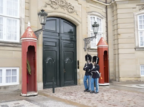 Amalienborg (Mynd: EPA)