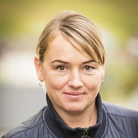 Hertha J. Simonsen sett sum leiðari fyri Sóljugarð