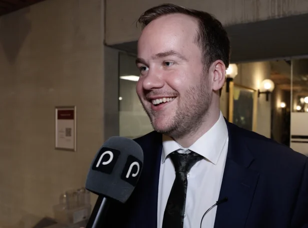 Video: Havi ikki torað at trúð uppá góðu veljarakanningarnar
