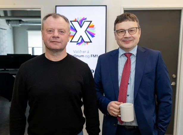 Fróði Magnussen og Ben Arabo tá teir vitjaðu FM1 í sendingini 