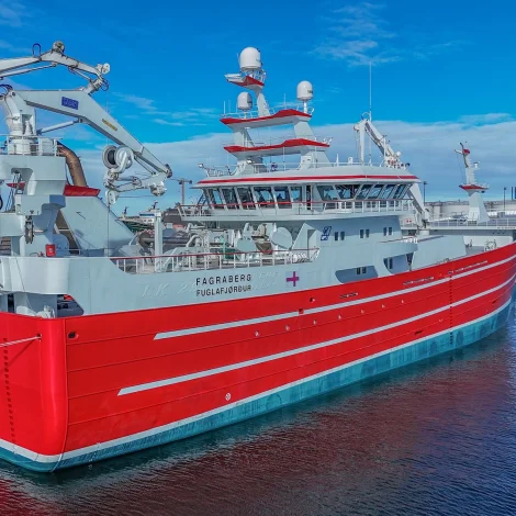 Nýggi Fagraberg ávegis til Føroya