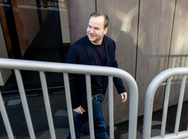 Beinir Johannesen tá samráðingarnar byrjaðu mánadagin (Mynd: Sverri Egholm)