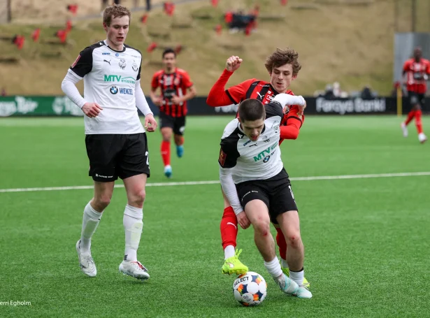 B36 og HB spældu landskappingardyst fyrst í mánaðinum. Hann endaði...2-2 (Mynd: Sverri Egholm)
