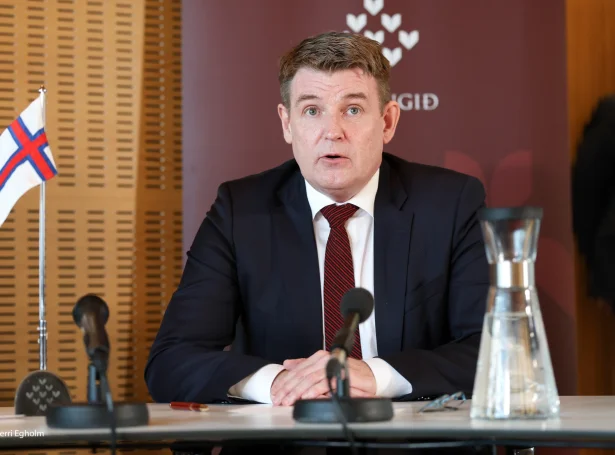 Í valstríðnum hevur verið tosað um eina løguætlan, har yvirlit fæst yvir stórar verklætanir -Aksel V. Johannesen skal standa á odda fyri hesum (Mynd: Sverri Egholm)