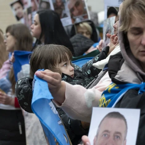 Russland og Ukraina: Fleiri túsund brot á vápnahvíldina