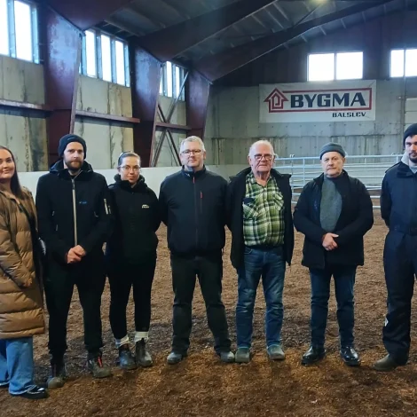 Vága Ríðingarfelag byggir felagshølir